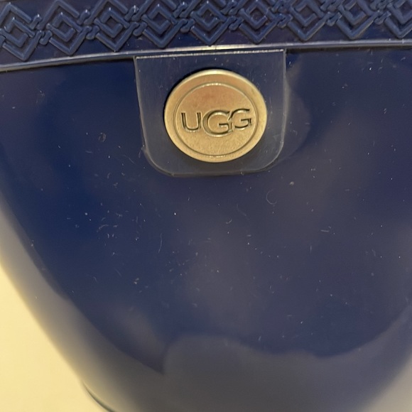 Women’s UGG Rain Boots/Galoshes - Picture 2 of 5